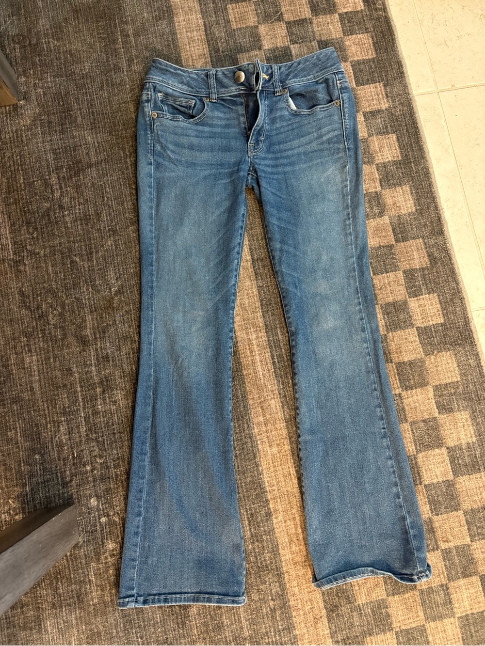 American Eagle Outfitters Mid-Blue Kickboot Women's Jeans